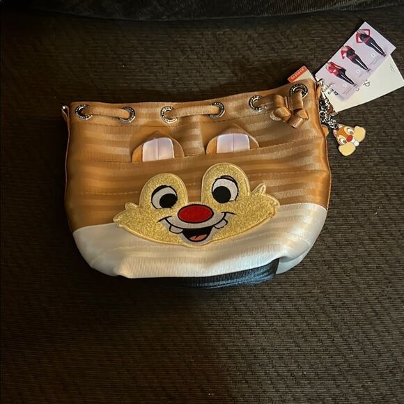 Harveys Seatbelt Disney Chip ‘n’ Dale Double-Sided Chipmunk Crossbody  Brand New - Picture 1 of 11